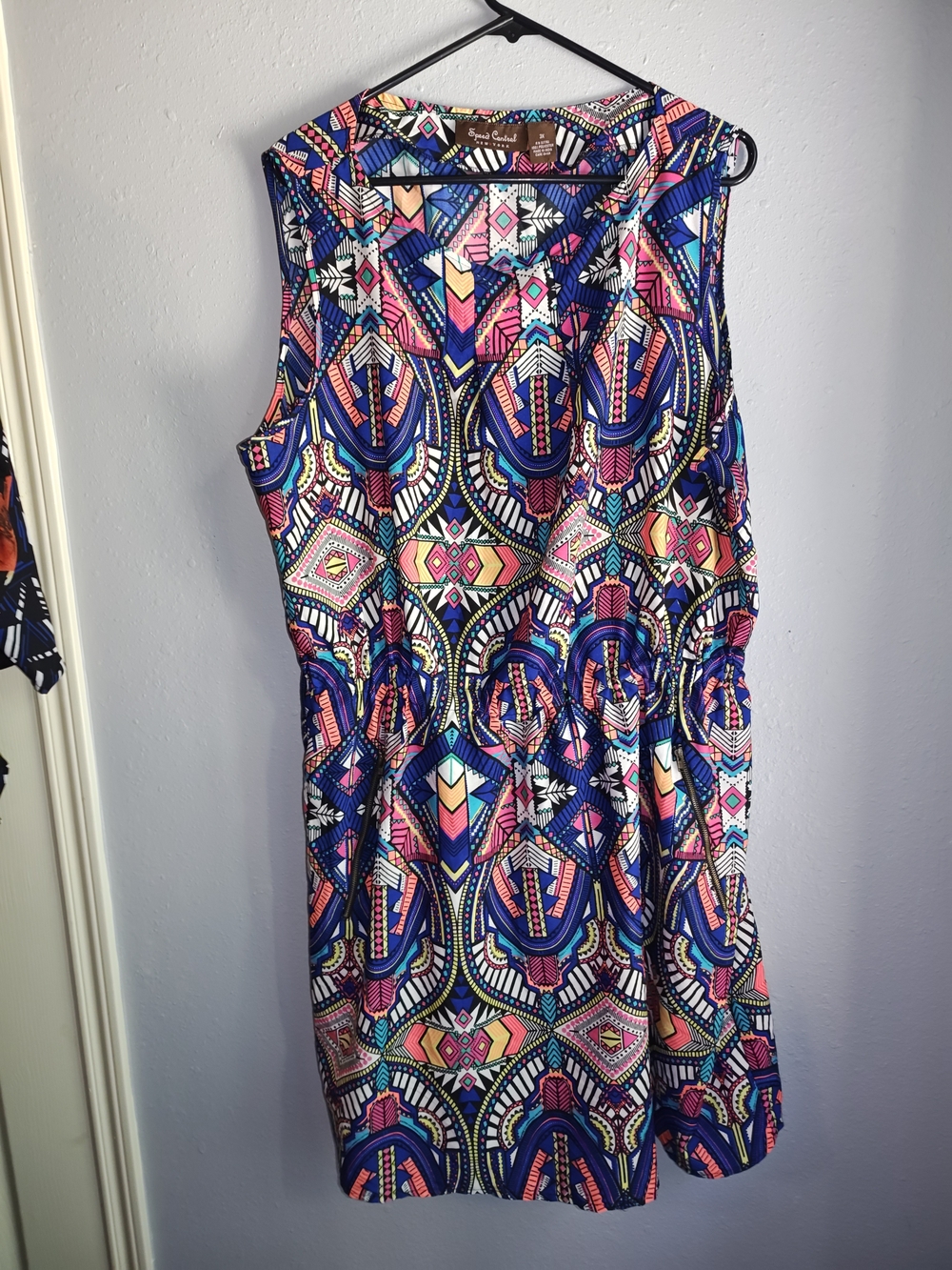 Speed Control Sleeveless Aztec-Print Dress